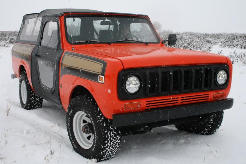 28126d1446341172-submit-your-picture-2016-IH-parts-america-annual-calendar-1977ssiilascrucessm.jpg
