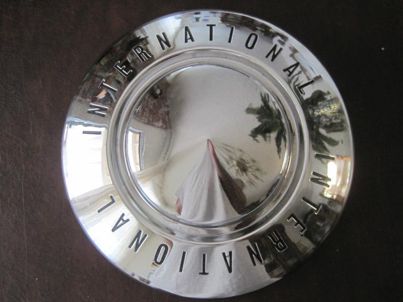 20795d1376616369-mid-1960s-3-4-ton-4x4-IH-1200c-hub-caps-1200-hubcap-1.jpg