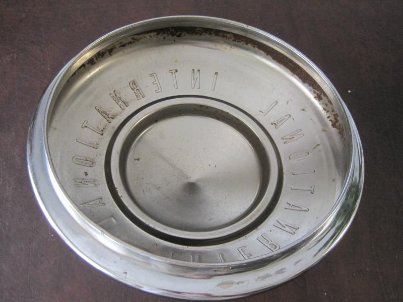 20796d1376616369-mid-1960s-3-4-ton-4x4-IH-1200c-hub-caps-1200-hubcap-2.jpg