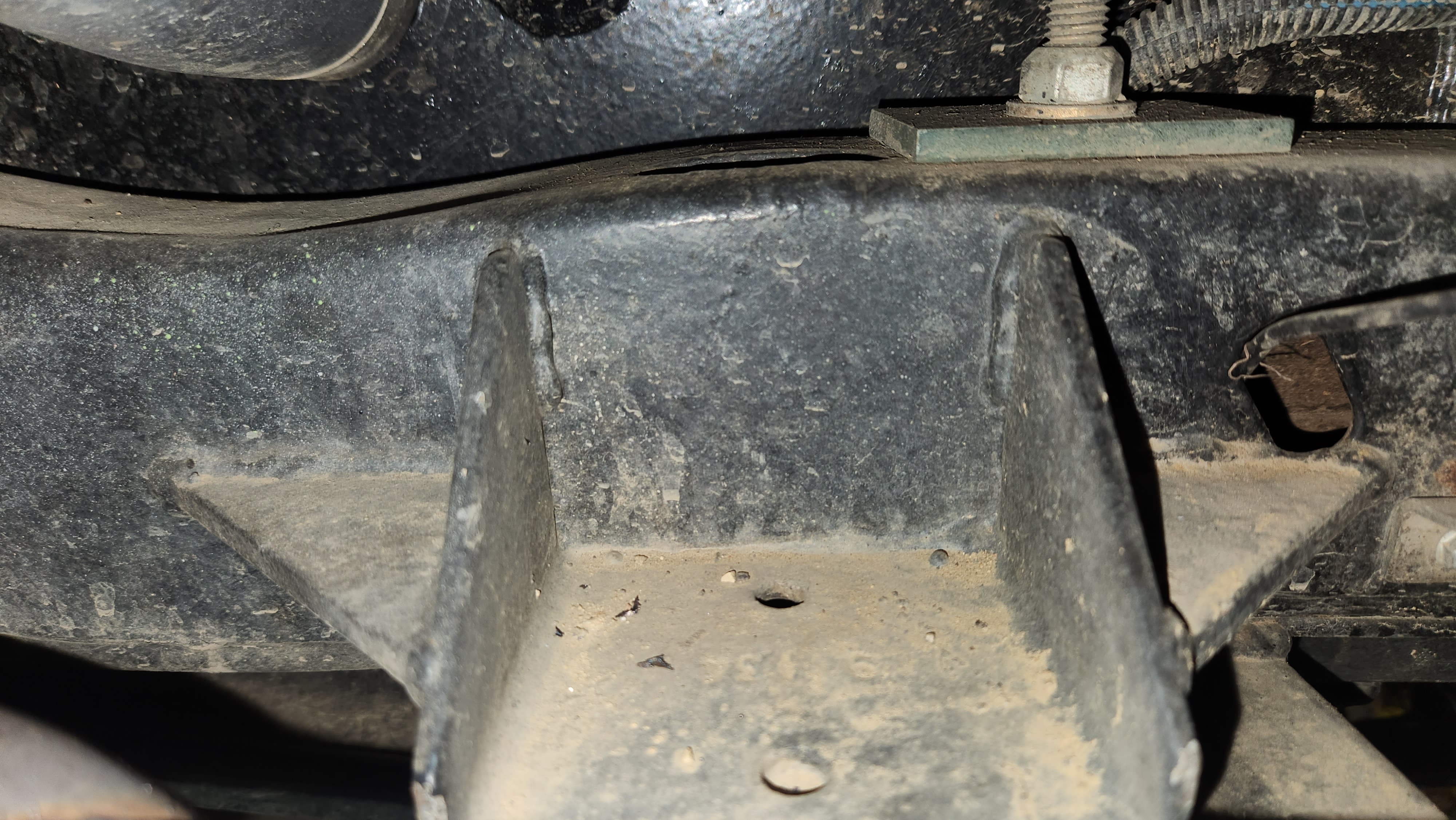 How to identify stock leaf springs? | IH PARTS AMERICA