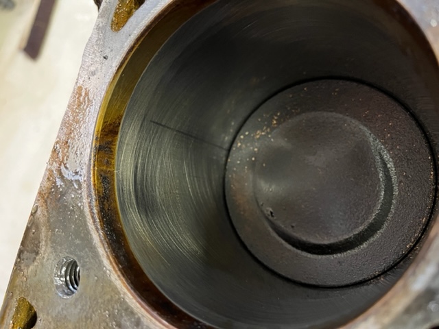 Piston 1.jpg