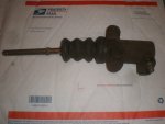 IHC clutch slave cylinder NEW 001.jpg