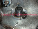 Throttle presure seal removed.jpg